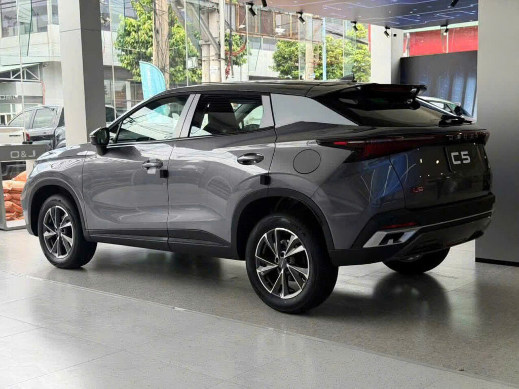 Omoda C5 Luxury